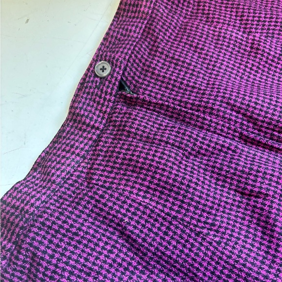 Pink And Black Houndstooth Pencil Skirt - Picture 3 of 6